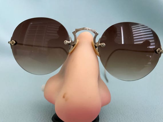 Vintage Sunglasses - Tinted lenses - image 1