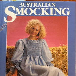 Australisch boek Smokwerk voor beginners.  Geweldige stekenbibliotheek voor beginners met smokwerk. Prachtig smokwerk naslagwerk. (Australische verkoper)