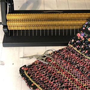 Amanda Jane Smocking Pleater Machine, 24 Row, Tested, Reconditioned, with 24 Needles, Instructions and Bonus Magazine