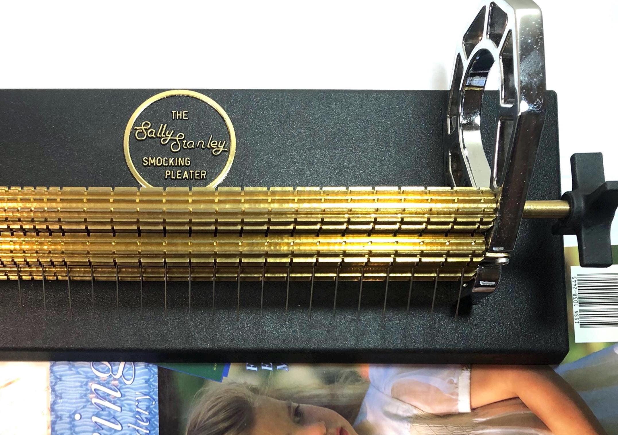 スモッキング プリーター　smoking Pleater SallyStanly Sally Stanley Smocking Pleater - Fully Tested 24 Row Machine