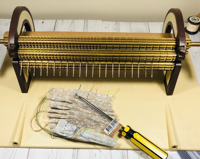 READ Pleater Smocking Pleater Machine 24 Row Pleating Machine. NEW Old