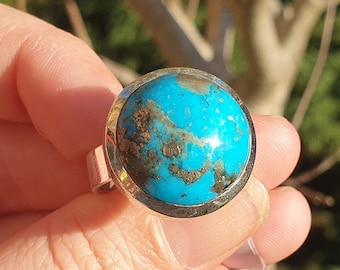 Exceptional Ring in Arizona Turquoise with Pyrite