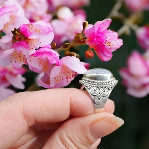 Bague PIERRE de LUNE (Peristerite) ovale sur ARGENT