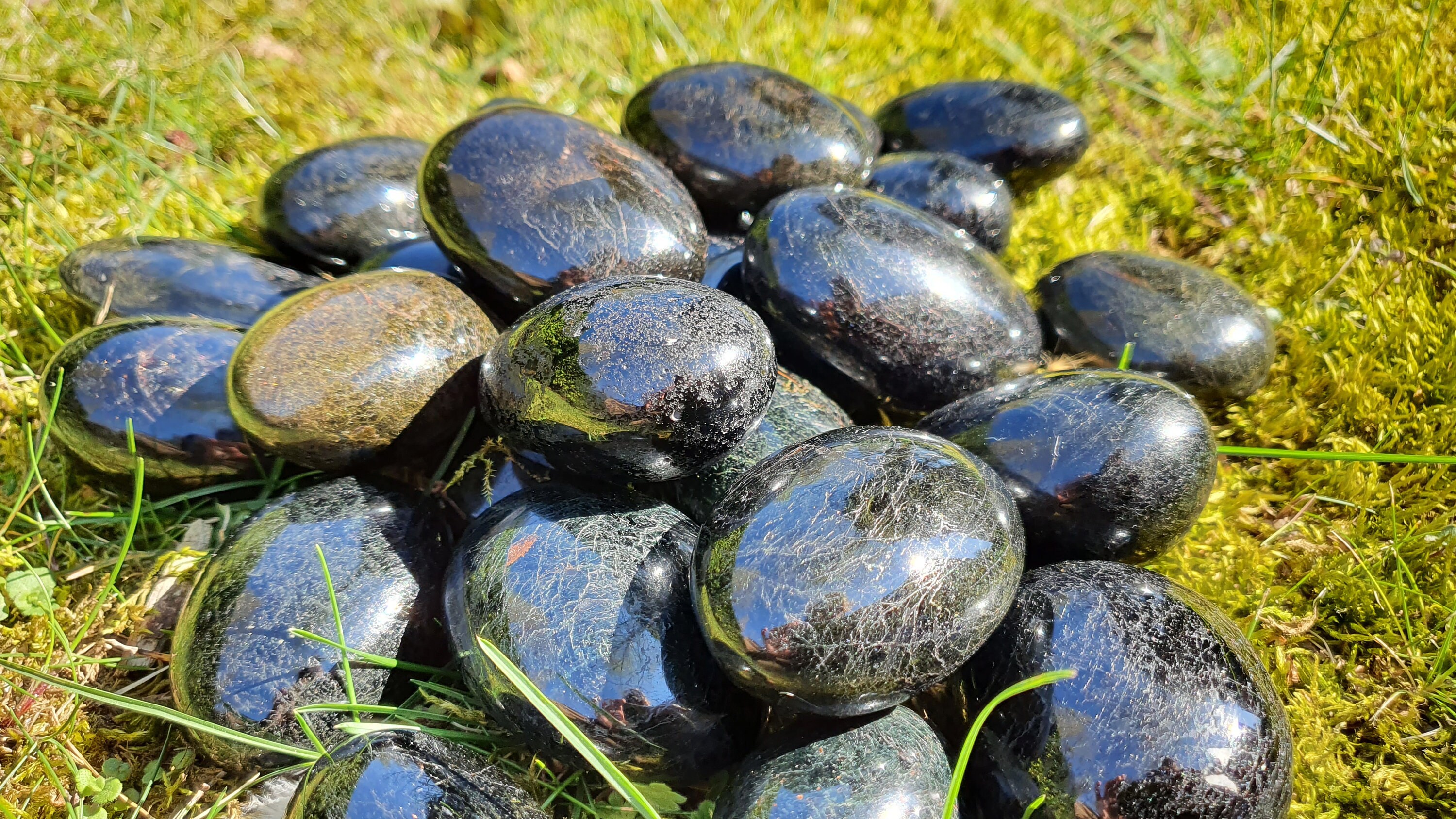 Galets Tourmaline Noire de Madagascar