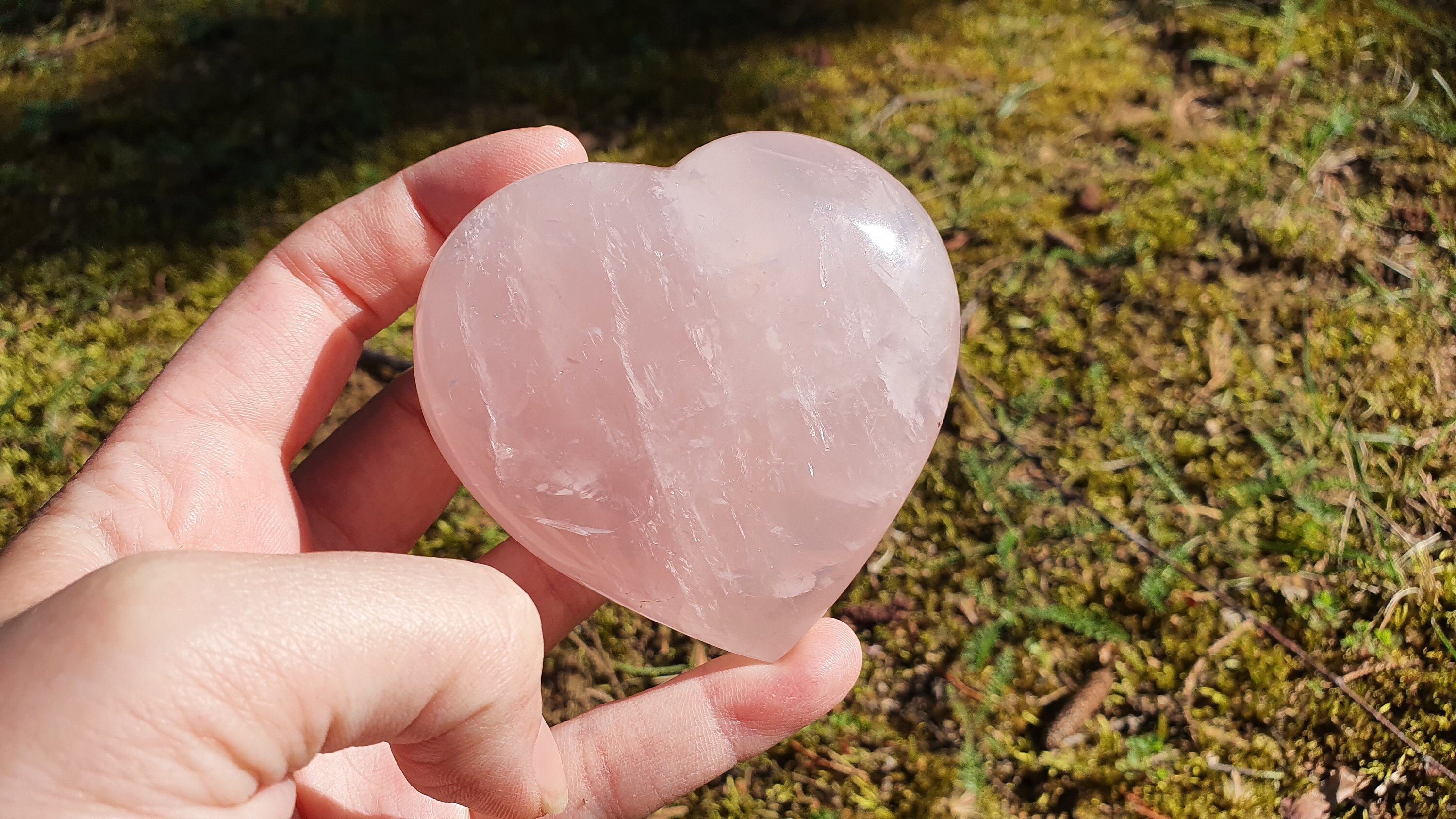 Gros Coeur en Quartz Rose de Madagascar