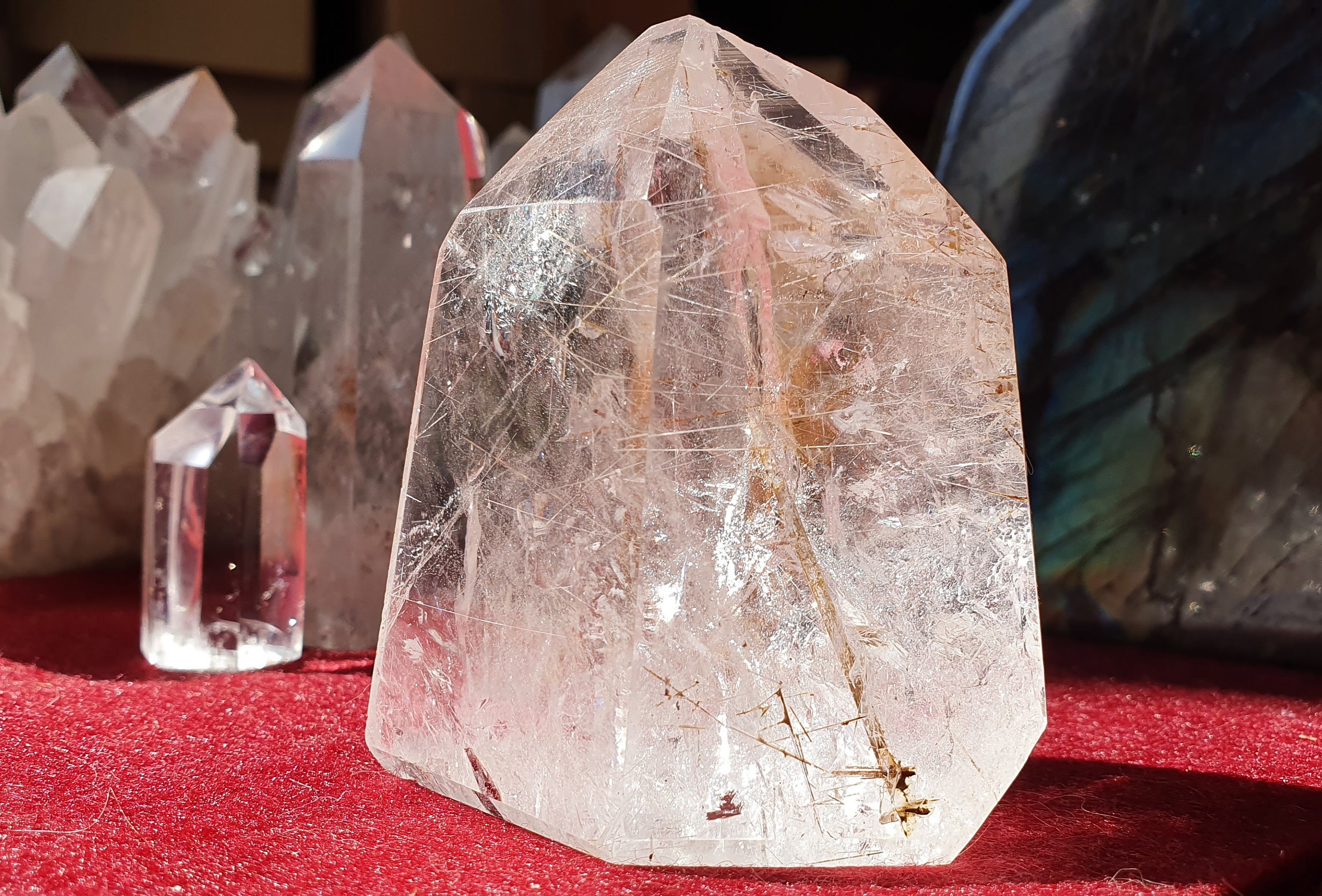 Splentide Pointe de Cristal Roche Rutile