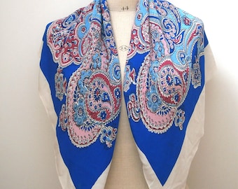 Bufanda vintage de los años 40, de crepé, cuadrada, con estampado paisley brillante.