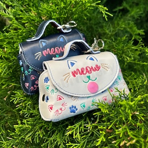 Mini sac ITH, broderie machine I love cat, broderie kitty, broderie de pattes de chat, silhouette de chat, sac pour clés, loquet pour cartes, porte-mouchoirs