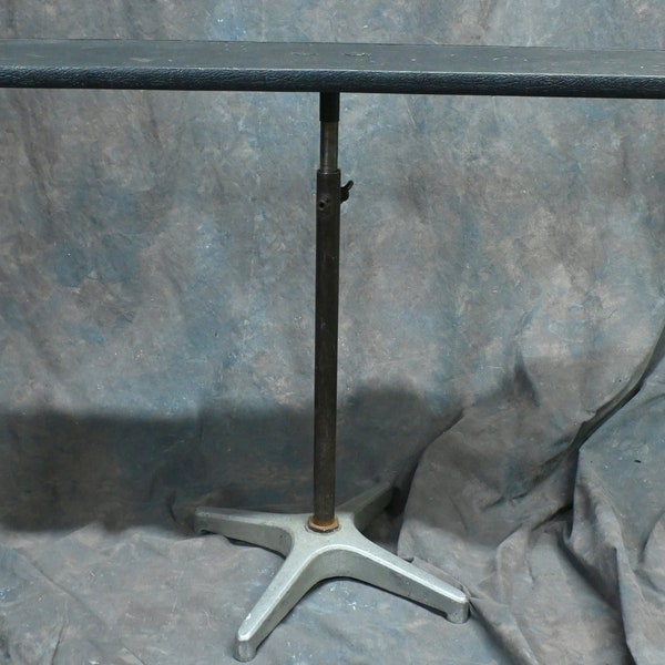 Photo Studio Arm Posing Table or Stand