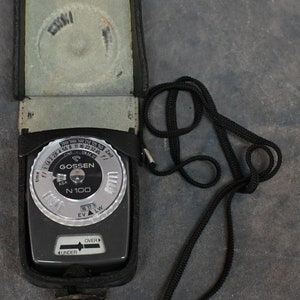 Gossen N100 Light Meter with case, battery and strap