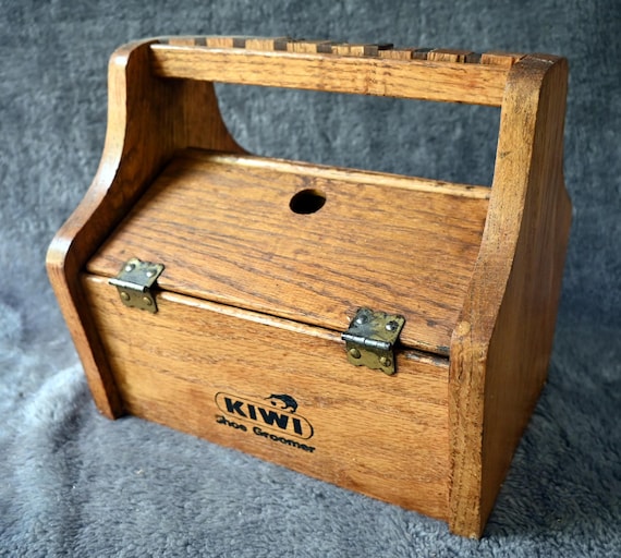 Kiwi Hand Crafted Shoe Groomer Kit