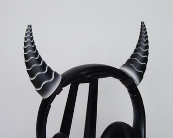 Headset Horns Devil Black & White | Painted Headphones Accessory | VELCRO® Brand ONE-WRAP® Reusable Ties | Perfect For Streaming Gaming