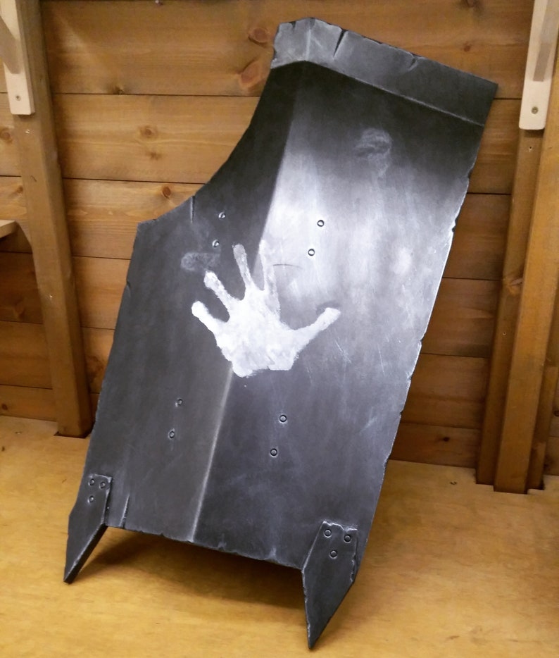 Uruk Hai Shield image 1