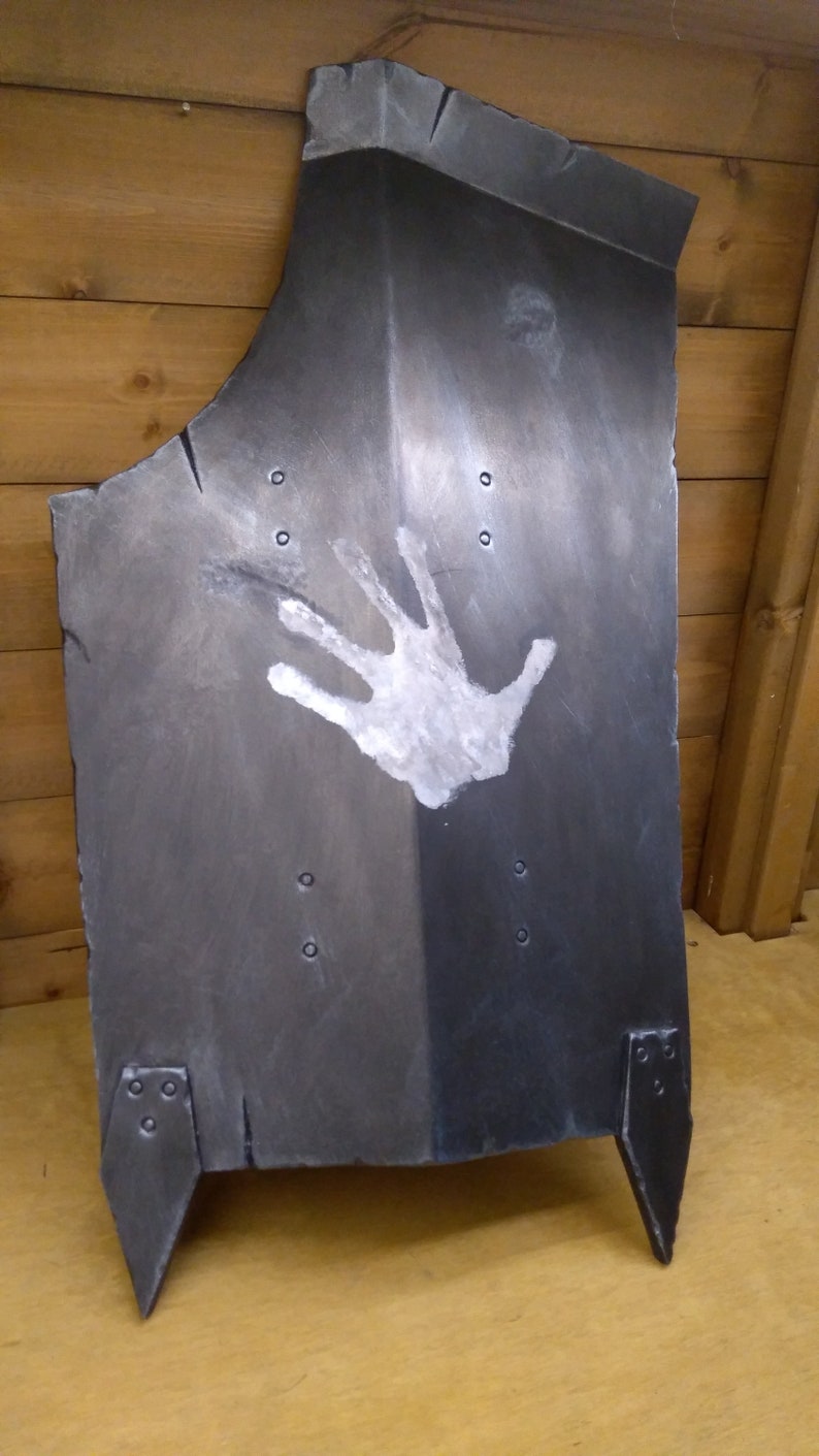 Uruk Hai Shield image 2