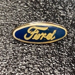 Enamel Ford  Logo pins - Collectable-Jacket-Backpack-Biker-Graffiti-Tie-Motorcycle Logo Clasps Pins