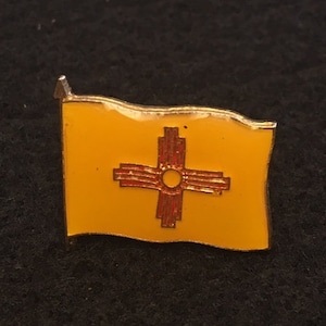 New Mexico State Flag Enamel Backpack pin - Jacket Pin - Graffiti pin - Lapel pin - Motorcycle pin - Tie pin - Collectable Pins