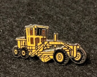 Scraper Caterpillar Excavator Dozer Logo Lapel Pin // Badge grader