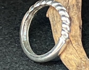 Awesome Sterling 925 Unisex  Silver Accent  Ring  size 8