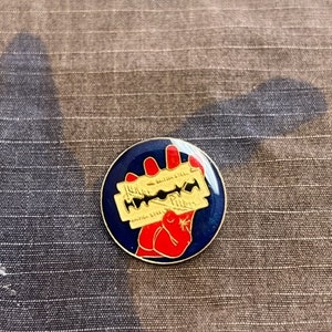 Judas Priest Classic Hard Rock And Roll  POP Music Enamel Backpack pin - Jacket Graffiti pin - Lapel  Motorcycle pin - Collectable Pins