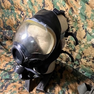 USGI Self Defense Gas Mask size Medium plus 2 filters