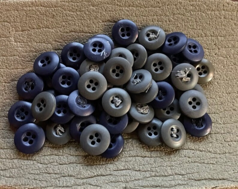 US Military Battle Dress Uniform Bulk Lot of Olive Drab , Desert Tan Or Mixed Lot of 50 Buttons for sewing repairs and replacement. image 5