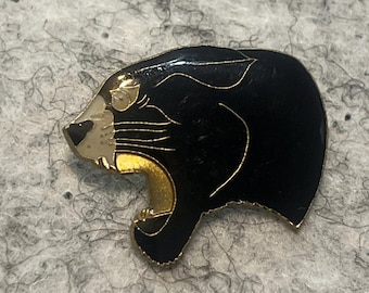 Awesome Vintage Black Panther Enamel Back Pack Graft Pin