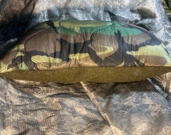 Military Woodland Issue Nylon Poncho Liner Camo & USGI Wool Bivy Camping Deployment Field Travel  Pillow