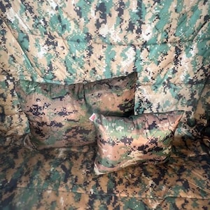 USMC MARPAT Woodland Poncho Liner Woobiie Camo Bivy Pillow