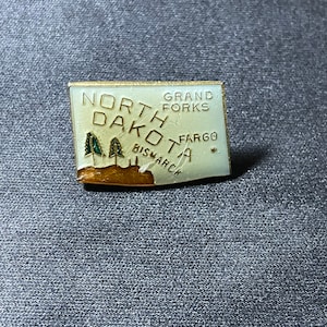 Enamel North Dakota State Pins - Collectable - Jacket - Backpack - Biker - Graffiti - Tie - Motorcycle Clasps Pins