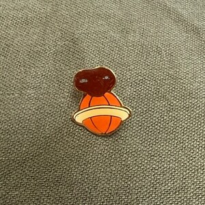 Enamel Angry Mad ET Backpack pin - Jacket Pin - Graffiti pin - Lapel pin - Motorcycle pin - Tie - Collectable Pins