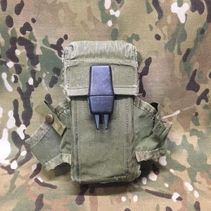 US Military Issue 3 Magazine Pouch for the M-16 M-15 OR M-4