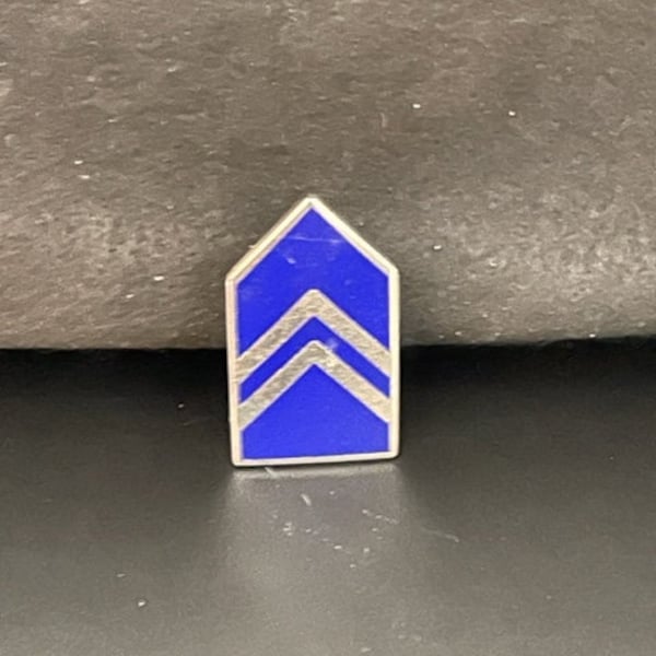 Air Force ROTC Rank: GMC Third Class POC First Lieutenant lapel or tie pin clasp
