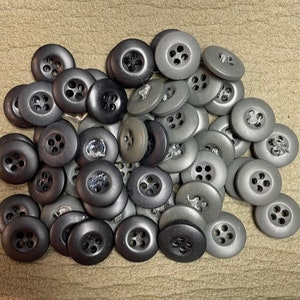 US Military Battle Dress Uniform Bulk Lot of Olive Drab , Desert Tan Or Mixed Lot of 50 Buttons for sewing repairs and replacement. image 6