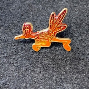 Road Runner Disney Cartoon enamel Hound Dog Pin