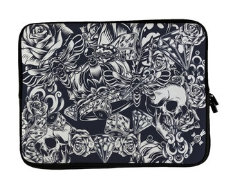 Housse pour ordinateur portable avec motif crânes et roses noirs et blancs