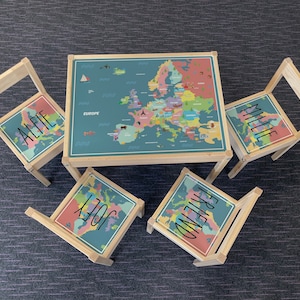 Personalisierter Kinder Ikea LATT Holztisch und 4 Stühle gedruckte Europakarte mit Sehenswürdigkeiten, Lernen, Schreibtisch, Schule, Kinder, Geographie