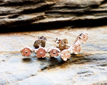 Earrings, ear studs, ear jewellery, flower