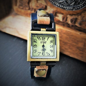 Wristwatch, leather meets cork, different colors and designs