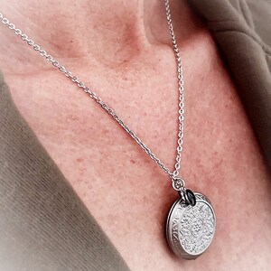 Chain, stainless steel chain, medallion, medallion chain