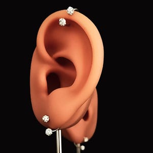 Orecchino per cartilagine, orecchino per trago, piercing all'elice, pallina glitterata
