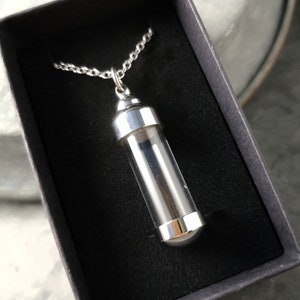 Kette ,Edelstahlkette, Glasanhänger , Medaillon