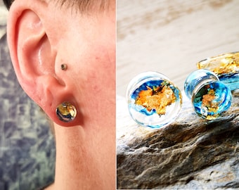 Plug , blau-gold, Harz, handmade,Piercing ,Ohrpiercing ,