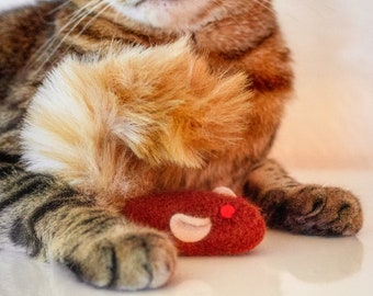 Felted Wool Brown Squirrel Cat Toy: Organic Catnip Kicker, Vegan Fur Tail