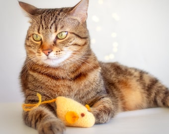Felted Wool Mouse Cat Toy: Organic Catnip Kicker, Custard Yellow