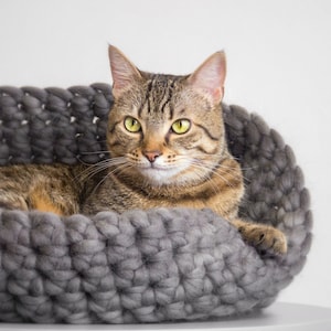 Soft Cosy Round Gray Wool Crochet Cat Bed In Small Medium And Large