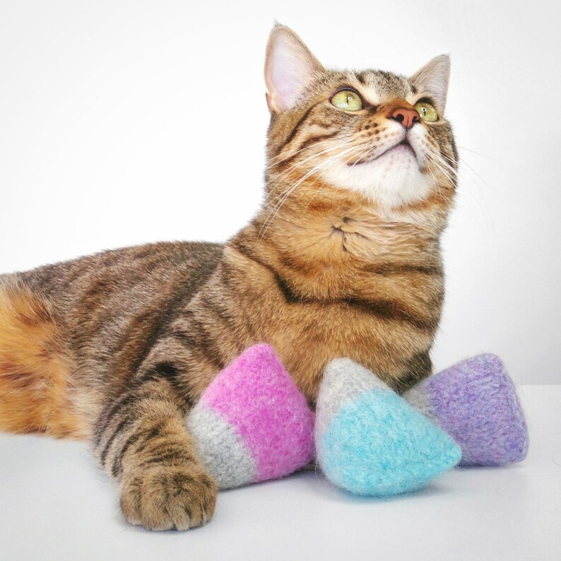Catnip Toys. Cat Toys. Organic Catnip Toys. Pastel Cat Toys. Etsy