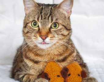 Felted Wool Mouse Cat Toy: Organic Catnip Kicker, Pumpkin Orange