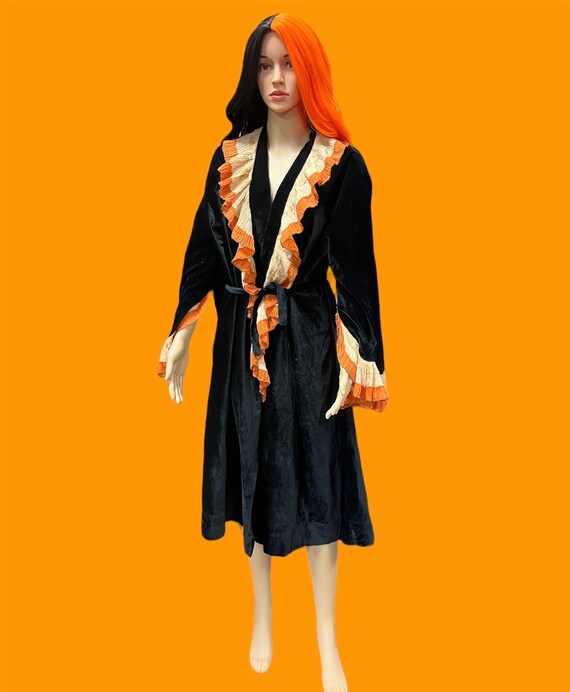 Original 1920s/30s Black Velvet and Orange Ruffle… - image 2