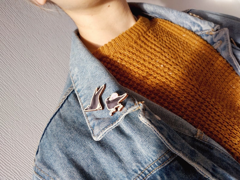 Wooden Pins Pair Derpy Crows