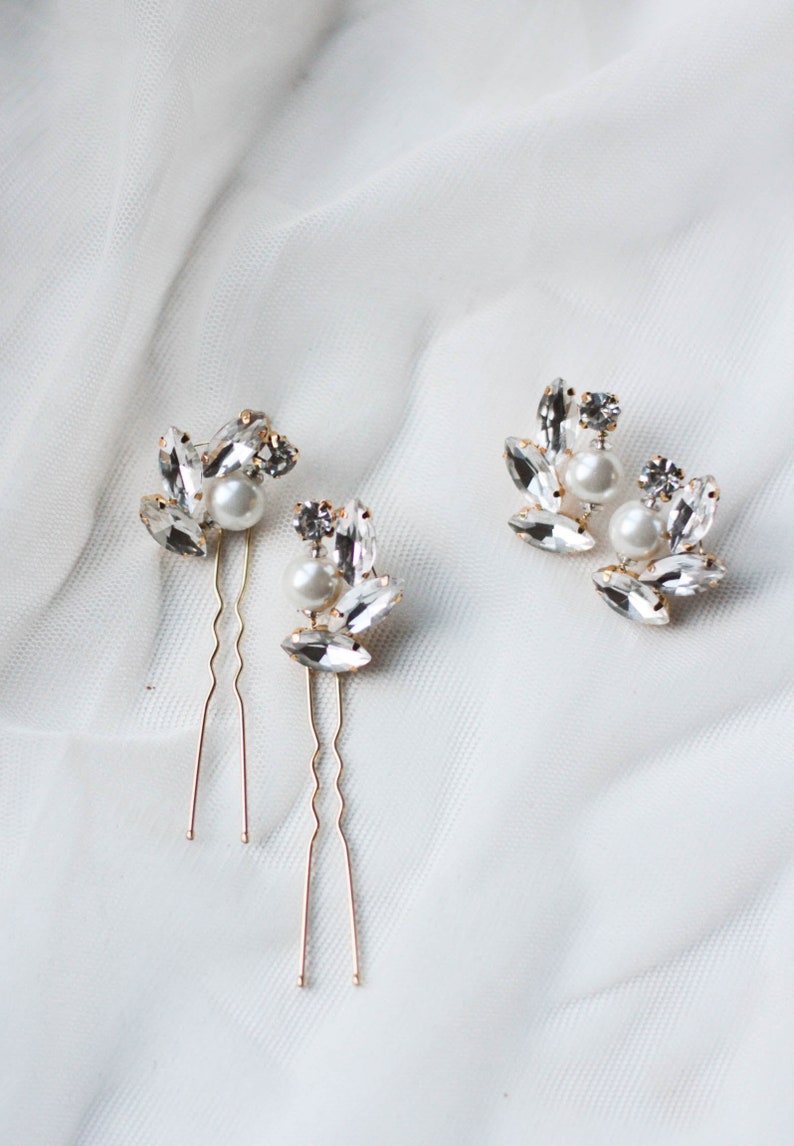 Bridesmaid Gift Set Hair Pins Bracelet Earrings Jewelry Set Bridal Bridesmaid Wedding Hair Accessories Hair Bobby Pins and Stud Earrings Set